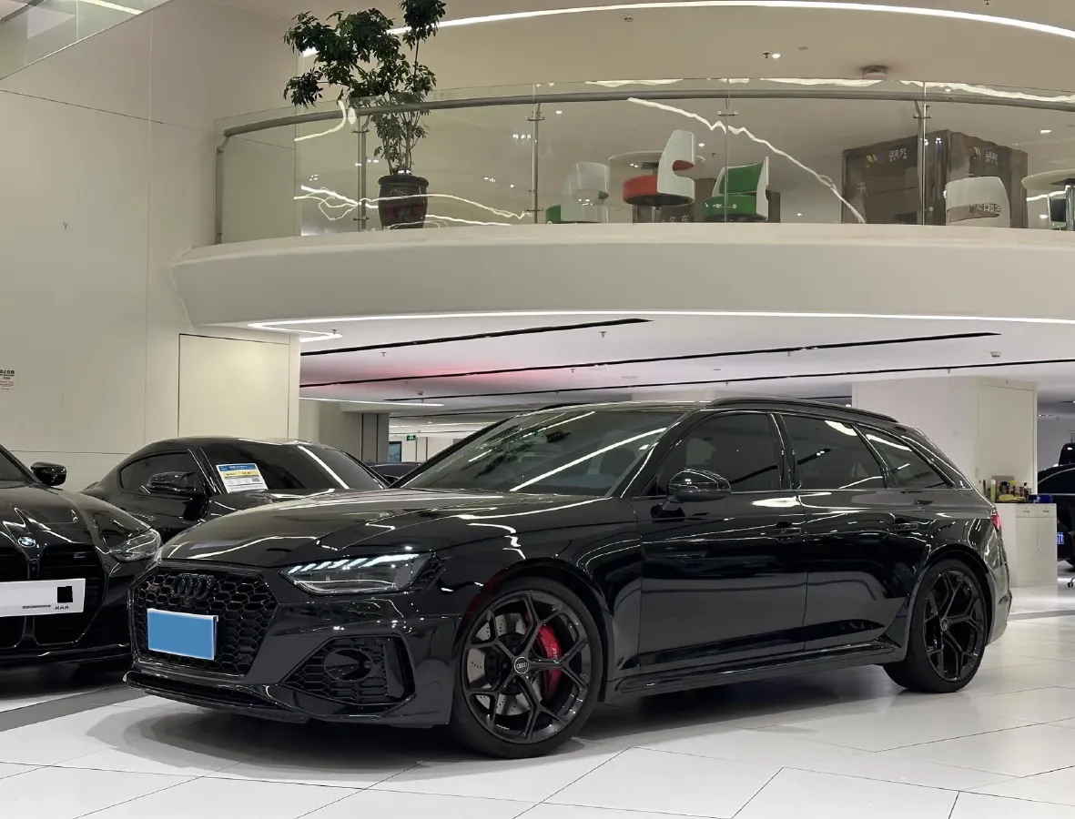 2024 Audi RS 4 2.9T 450HP V6 8AT,autocango,china used car exporter,china ev exporter,chinese used car exporter,chinese used ev exporter