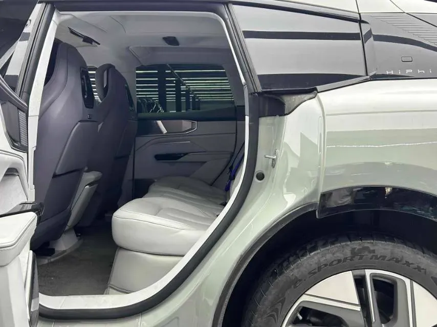 2023 HiPhi Y BEV 76.6KWH,autocango,china used car exporter,china ev exporter,chinese used car exporter,chinese used ev exporter