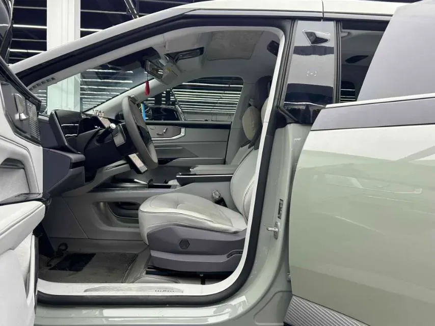 2023 HiPhi Y BEV 76.6KWH,autocango,china used car exporter,china ev exporter,chinese used car exporter,chinese used ev exporter