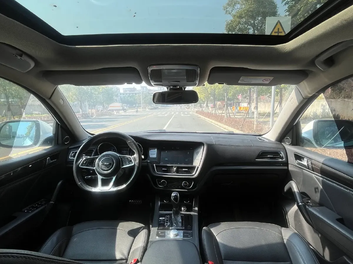 2017 ChangAn Raeton 1.5T 170HP L4 6AT,autocango,china used car exporter,china ev exporter,chinese used car exporter,chinese used ev exporter