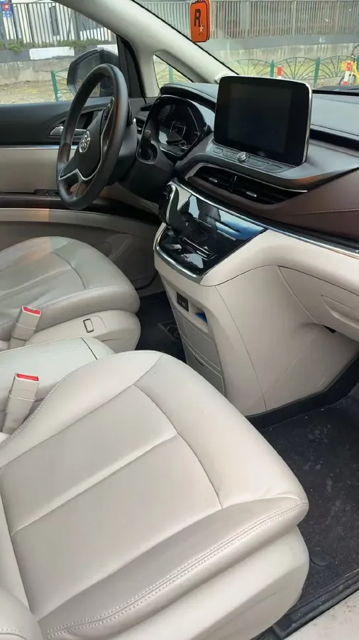 2022 Buick GL8 2.0T 237HP L4 9AT,autocango,china used car exporter,china ev exporter,chinese used car exporter,chinese used ev exporter