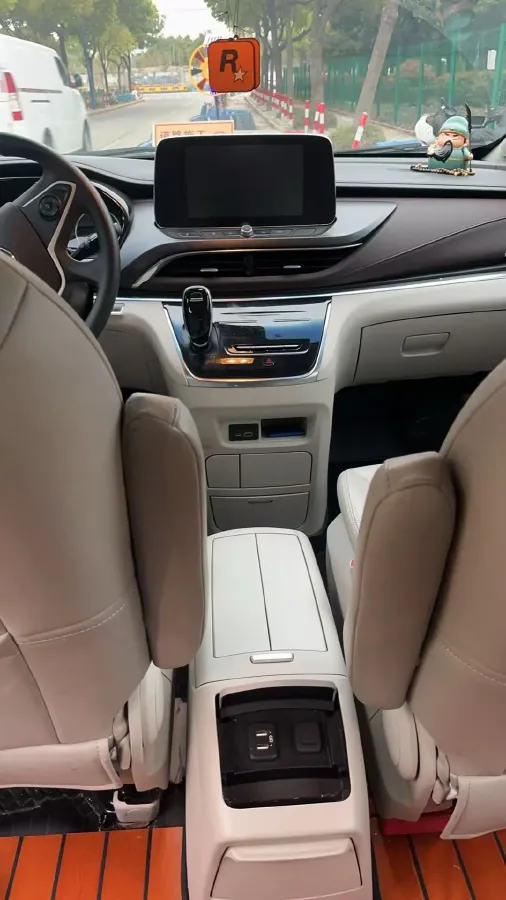 2022 Buick GL8 2.0T 237HP L4 9AT,autocango,china used car exporter,china ev exporter,chinese used car exporter,chinese used ev exporter