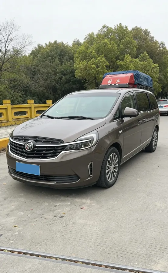 2022 Buick GL8 2.0T 237HP L4 9AT,autocango,china used car exporter,china ev exporter,chinese used car exporter,chinese used ev exporter
