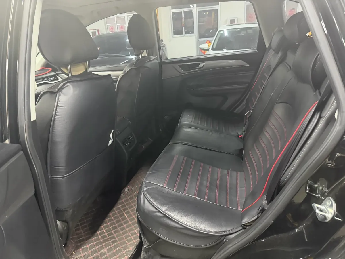 2023 Haval M6 1.5T 150HP L4 6MT,autocango,china used car exporter,china ev exporter,chinese used car exporter,chinese used ev exporter