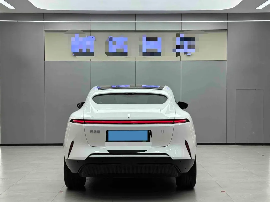 2025 Avatr 11 1.5T 156HP L4 REEV,autocango,china used car exporter,china ev exporter,chinese used car exporter,chinese used ev exporter