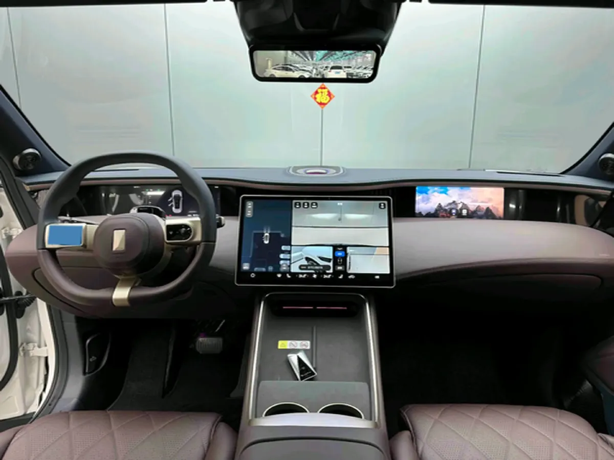 2025 Avatr 11 1.5T 156HP L4 REEV,autocango,china used car exporter,china ev exporter,chinese used car exporter,chinese used ev exporter