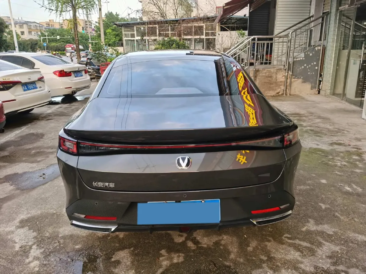 2025 ChangAn Eado 1.5T 192HP L4 7DCT,autocango,china used car exporter,china ev exporter,chinese used car exporter,chinese used ev exporter