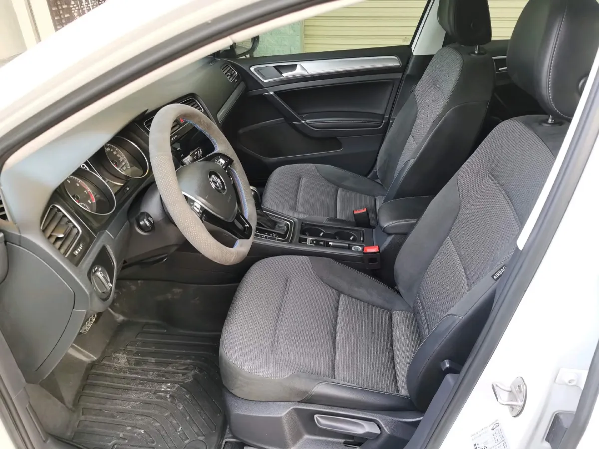 2020 Volkswagen Golf 1.4T 150HP L4 7DCT,autocango,china used car exporter,china ev exporter,chinese used car exporter,chinese used ev exporter