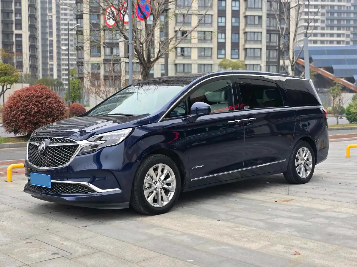 2022 Buick GL8 2.0T 237HP L4 9AT,autocango,china used car exporter,china ev exporter,chinese used car exporter,chinese used ev exporter