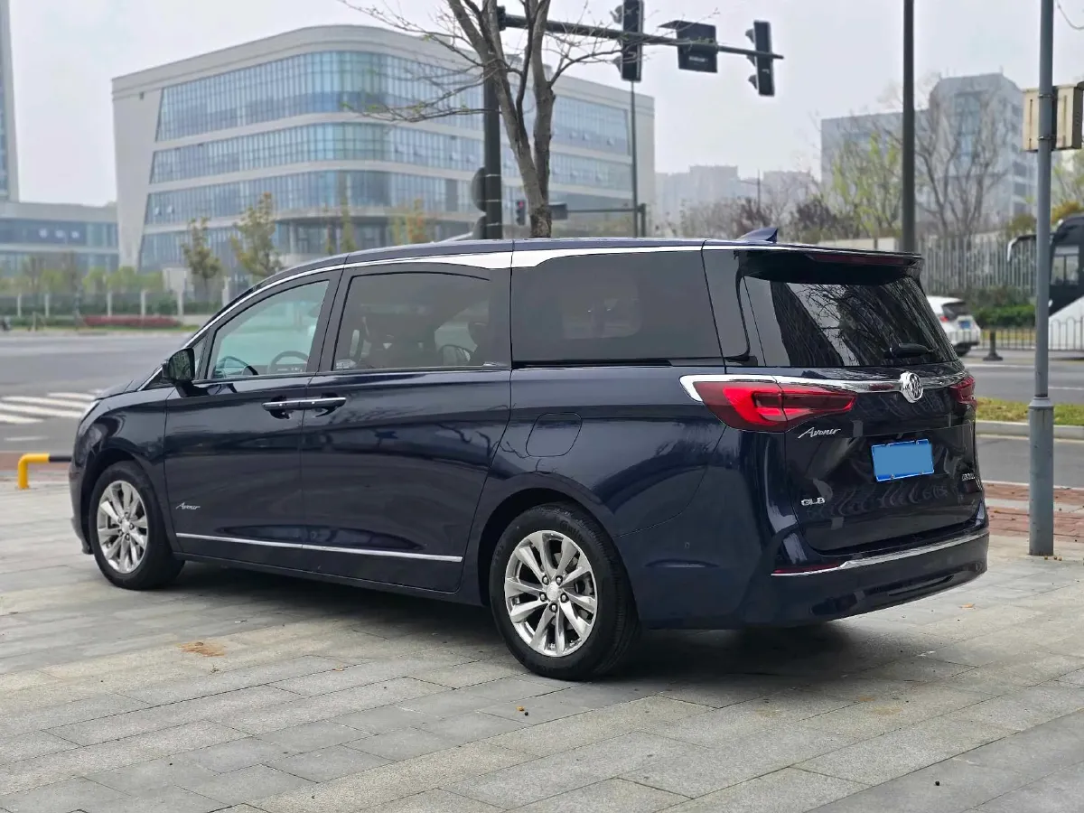 2022 Buick GL8 2.0T 237HP L4 9AT,autocango,china used car exporter,china ev exporter,chinese used car exporter,chinese used ev exporter