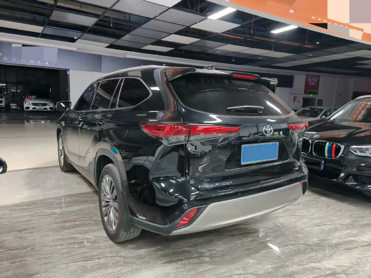 2022 Toyota Highlander 2.0T 248HP L4 8AT,autocango,china used car exporter,china ev exporter,chinese used car exporter,chinese used ev exporter
