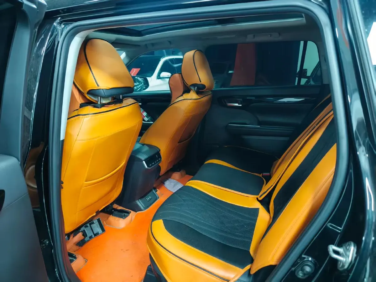 2022 Toyota Highlander 2.0T 248HP L4 8AT,autocango,china used car exporter,china ev exporter,chinese used car exporter,chinese used ev exporter