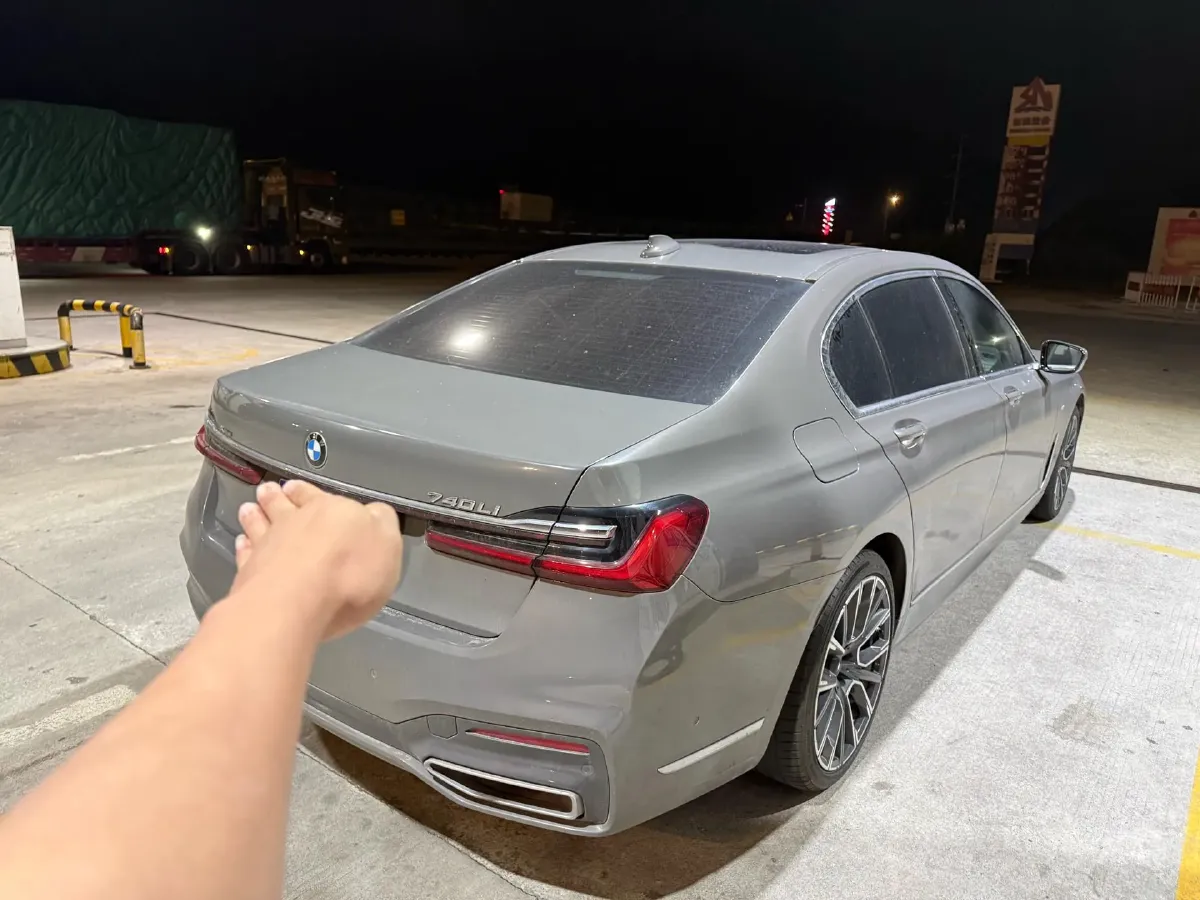 2019 BMW 7 Series 3.0T 340HP L6 8AT,autocango,china used car exporter,china ev exporter,chinese used car exporter,chinese used ev exporter