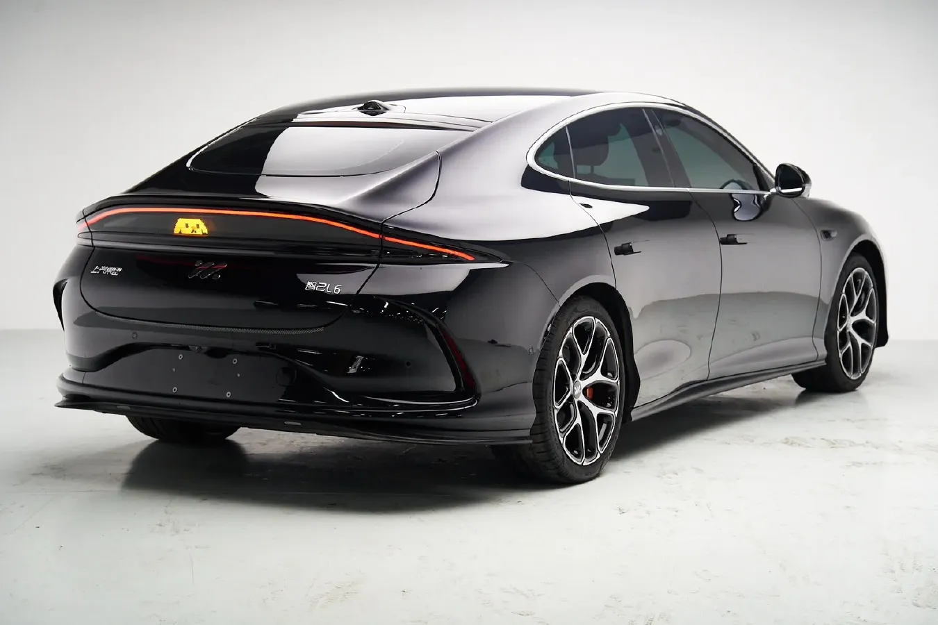 2025 IM L6 BEV,autocango,china used car exporter,china ev exporter,chinese used car exporter,chinese used ev exporter