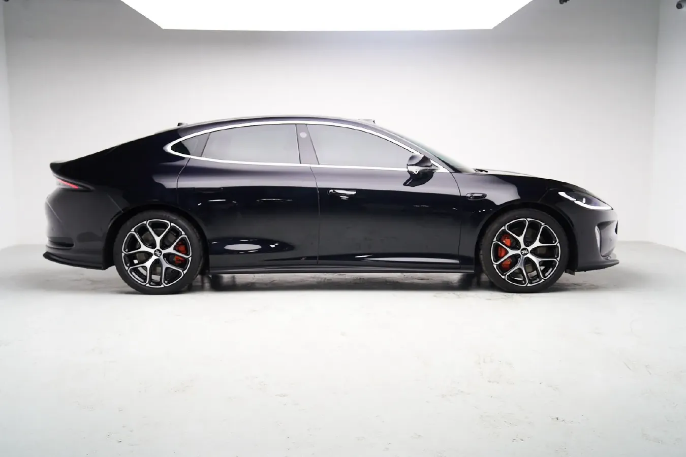 2025 IM L6 BEV,autocango,china used car exporter,china ev exporter,chinese used car exporter,chinese used ev exporter