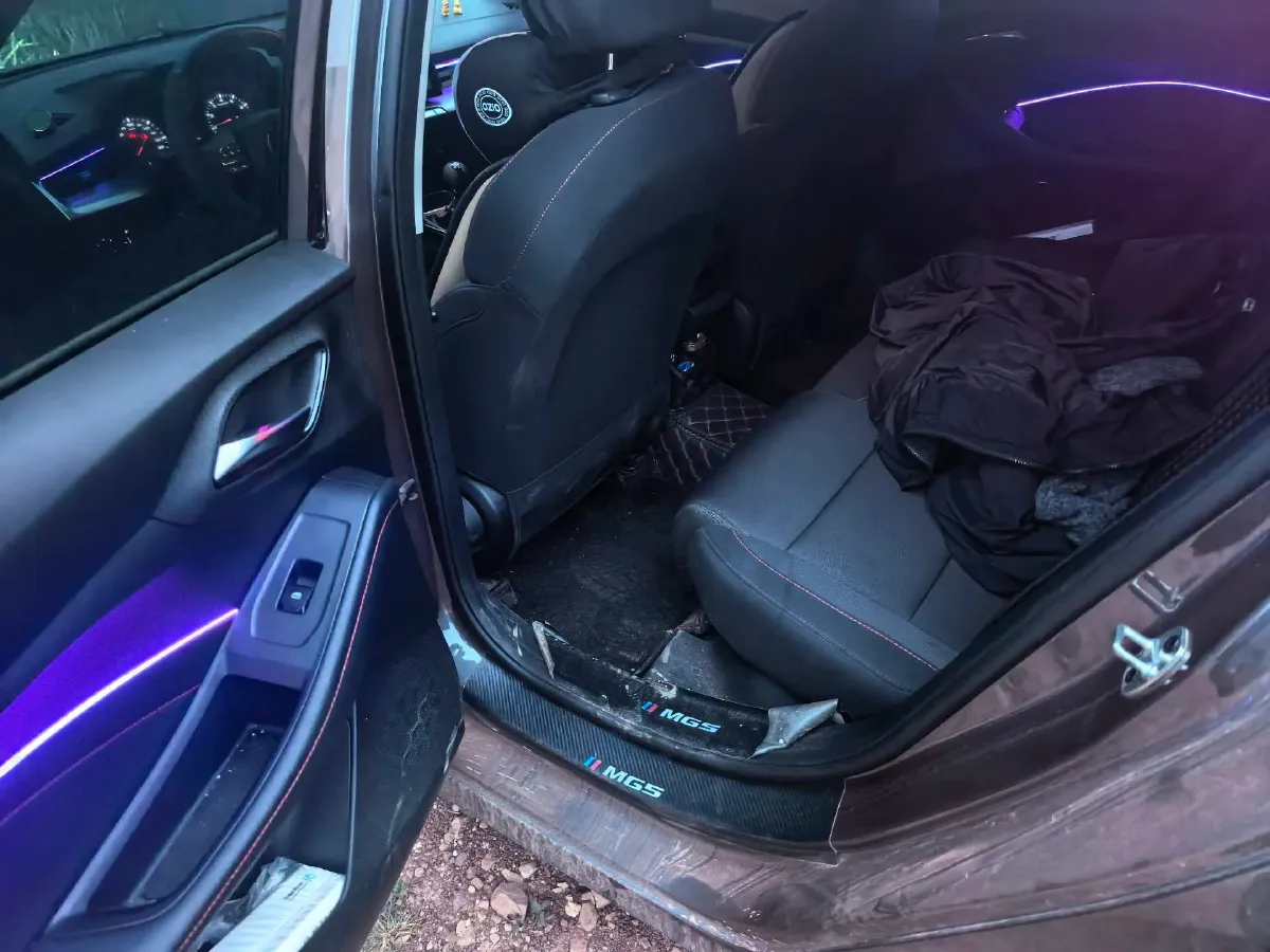 2023 MG 5 1.5L 129HP L4 5MT,autocango,china used car exporter,china ev exporter,chinese used car exporter,chinese used ev exporter