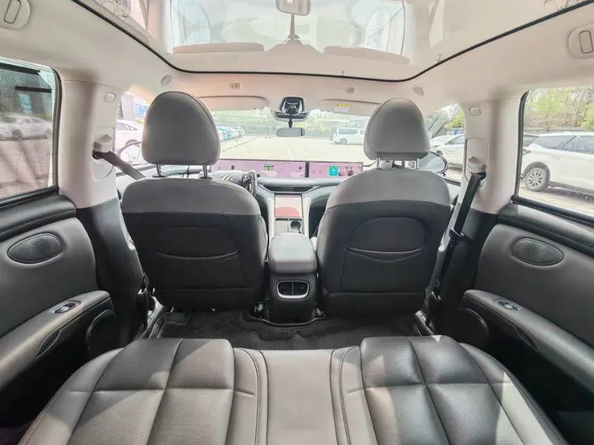 2023 IM LS6 BEV 71KWH,autocango,china used car exporter,china ev exporter,chinese used car exporter,chinese used ev exporter