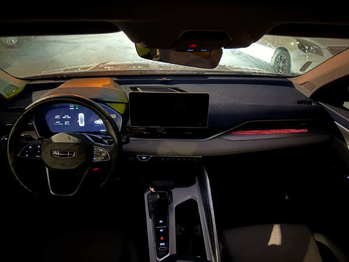 2023 Geely Preface 2.0T 190HP L4 7DCT,autocango,china used car exporter,china ev exporter,chinese used car exporter,chinese used ev exporter