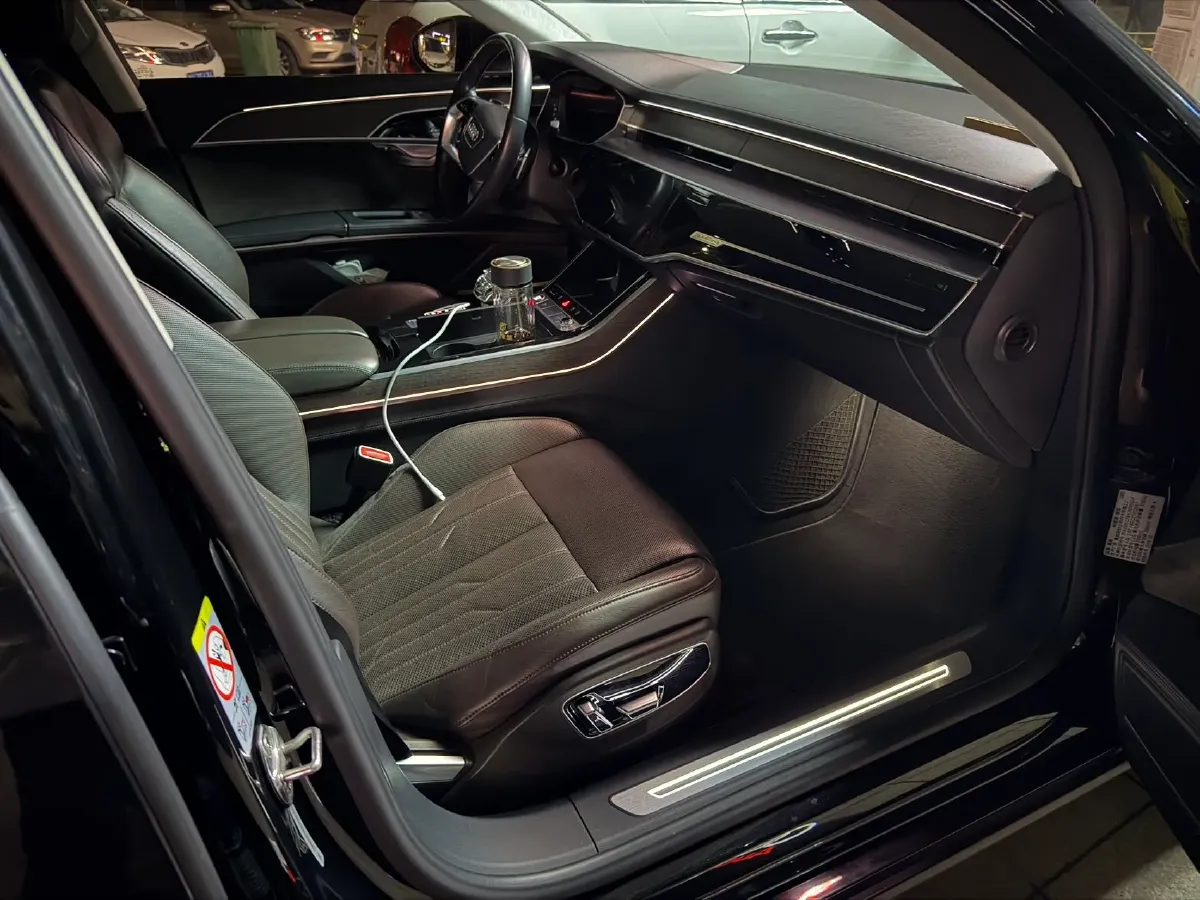 2019 Audi A8 3.0T 340HP V6 8AT,autocango,china used car exporter,china ev exporter,chinese used car exporter,chinese used ev exporter