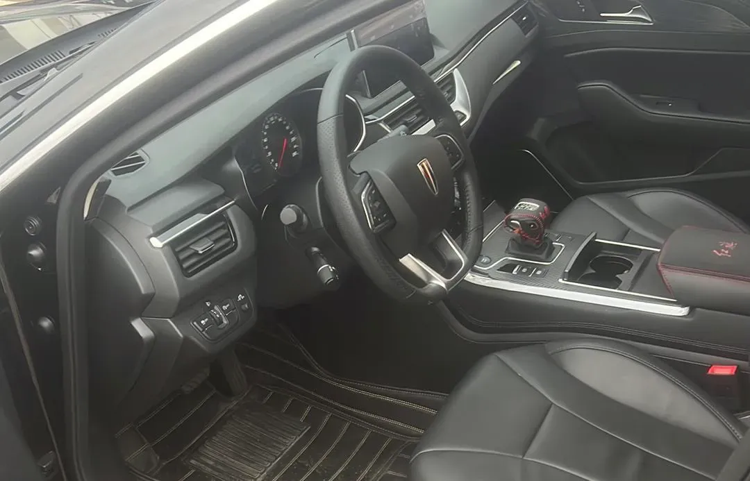 2022 HongQi H5 1.5T 169HP L4 7DCT,autocango,china used car exporter,china ev exporter,chinese used car exporter,chinese used ev exporter