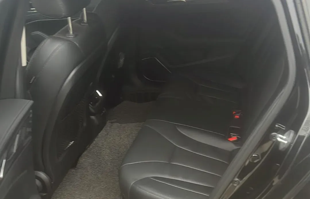 2022 HongQi H5 1.5T 169HP L4 7DCT,autocango,china used car exporter,china ev exporter,chinese used car exporter,chinese used ev exporter