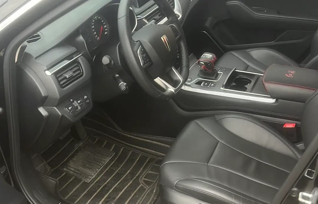 2022 HongQi H5 1.5T 169HP L4 7DCT,autocango,china used car exporter,china ev exporter,chinese used car exporter,chinese used ev exporter