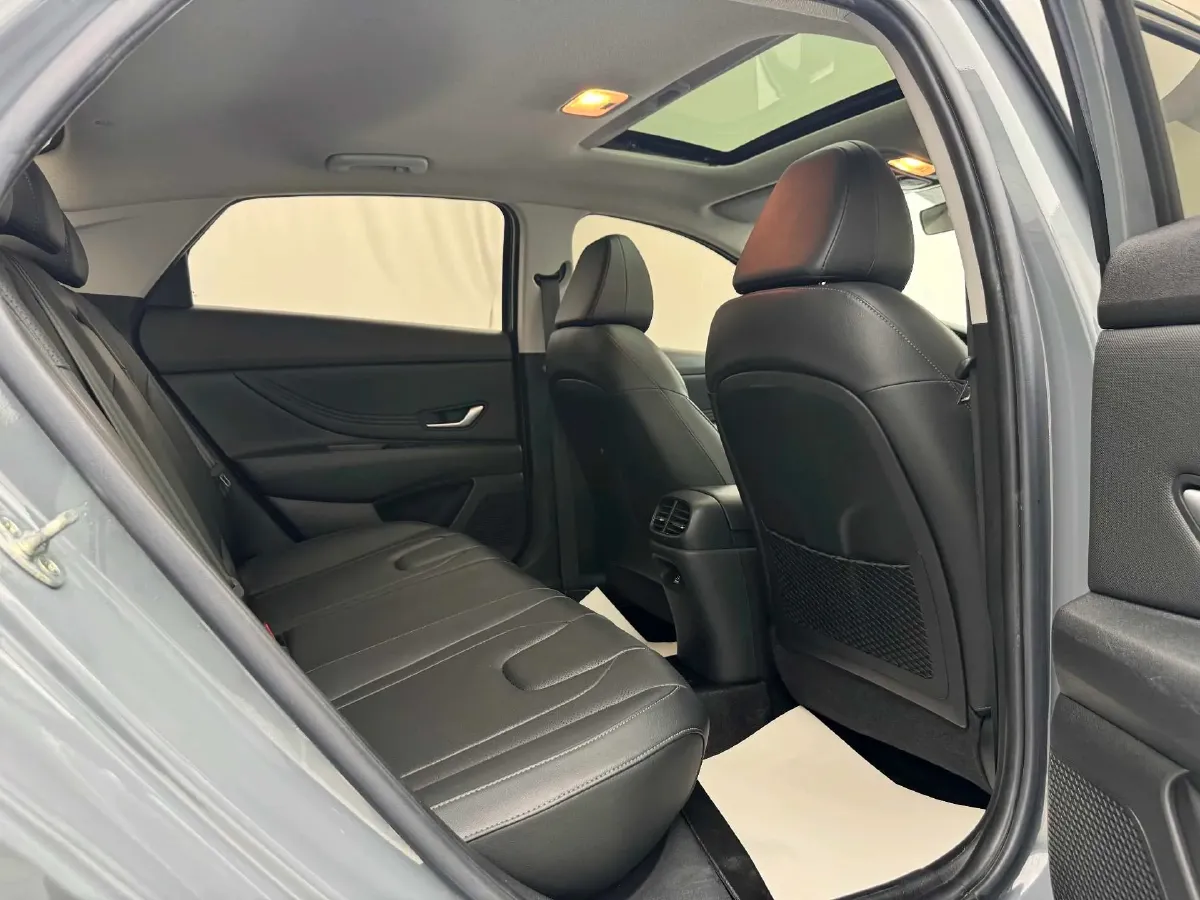 2021 Hyundai Elantra 1.5L 115HP L4 CVT,autocango,china used car exporter,china ev exporter,chinese used car exporter,chinese used ev exporter