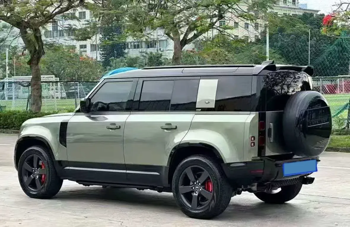 2022 Land Rover Defender 3.0T 400HP L6 8AT,autocango,china used car exporter,china ev exporter,chinese used car exporter,chinese used ev exporter