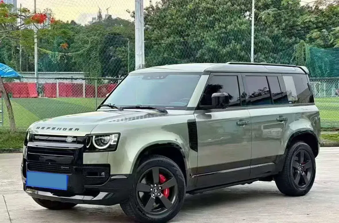 2022 Land Rover Defender 3.0T 400HP L6 8AT,autocango,china used car exporter,china ev exporter,chinese used car exporter,chinese used ev exporter