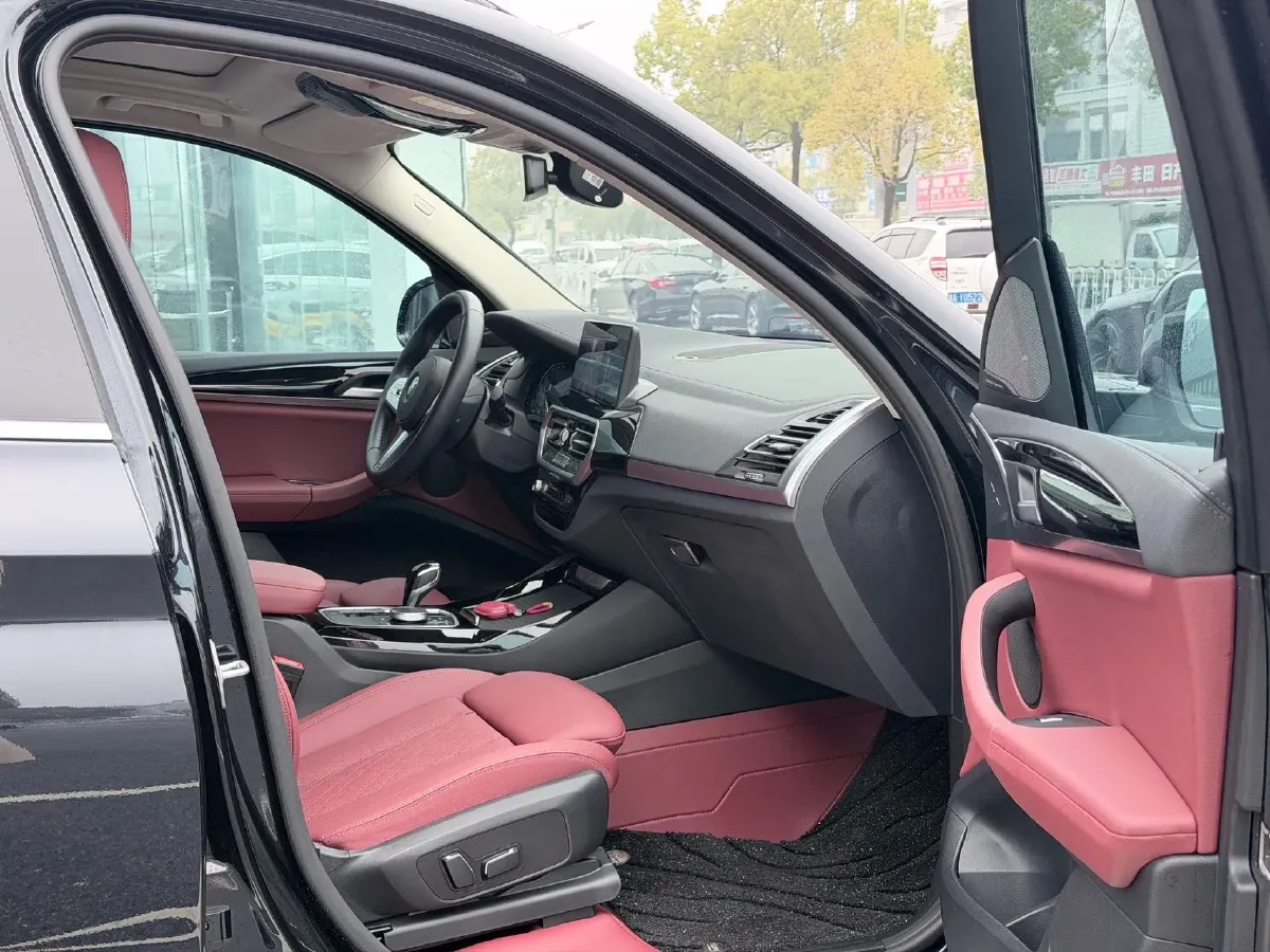 2023 BMW X3 2.0T 184HP L4 8AT,autocango,china used car exporter,china ev exporter,chinese used car exporter,chinese used ev exporter