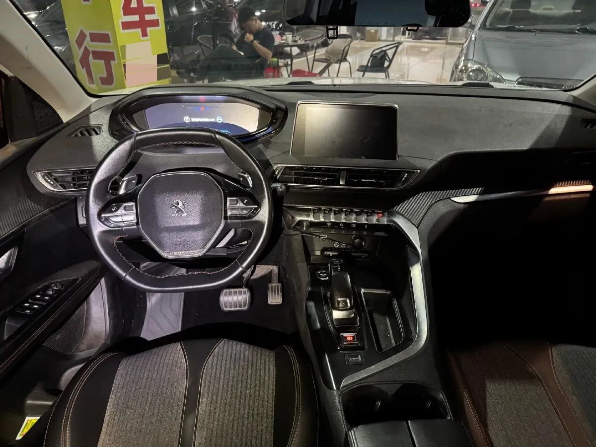 2017 Peugeot 5008 1.6T 167HP L4 6AT,autocango,china used car exporter,china ev exporter,chinese used car exporter,chinese used ev exporter