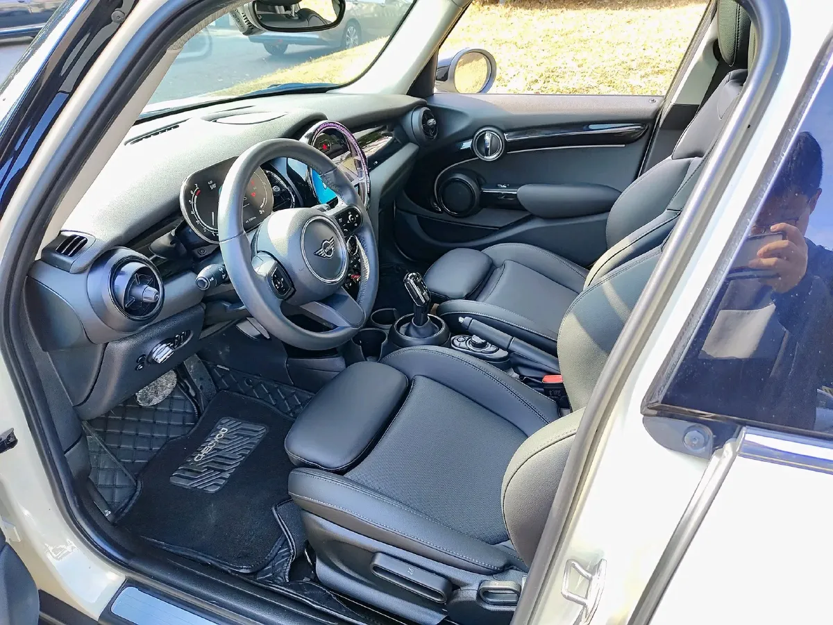 2022 MINI MINI 1.5T 136HP L3 7DCT,autocango,china used car exporter,china ev exporter,chinese used car exporter,chinese used ev exporter