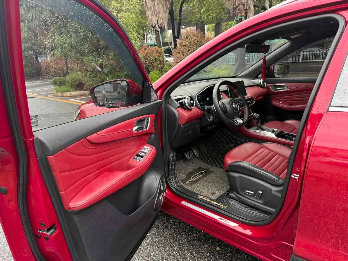 2018 MG HS 2.0T 231HP L4 6DCT,autocango,china used car exporter,china ev exporter,chinese used car exporter,chinese used ev exporter