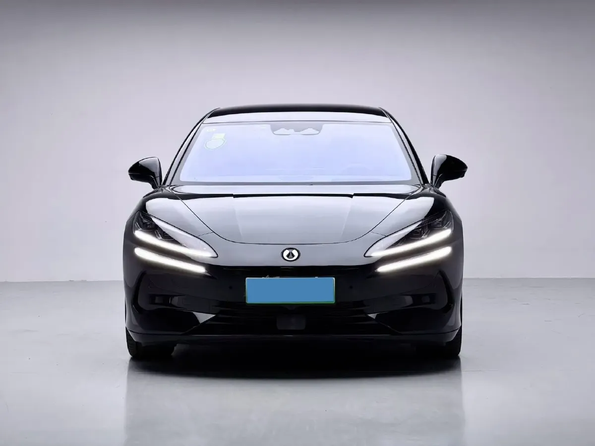 2024 Denza DenzaZ9 2.0T 207HP L4 E-CVT PHEV 38.5KWH,autocango,china used car exporter,china ev exporter,chinese used car exporter,chinese used ev exporter