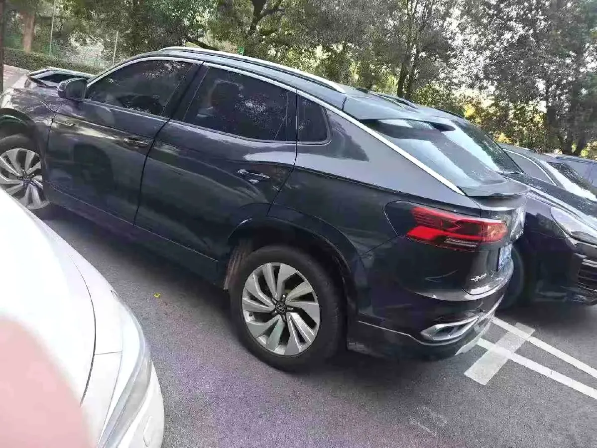 2020 Volkswagen Tayron X 2.0T 186HP L4 7DCT,autocango,china used car exporter,china ev exporter,chinese used car exporter,chinese used ev exporter