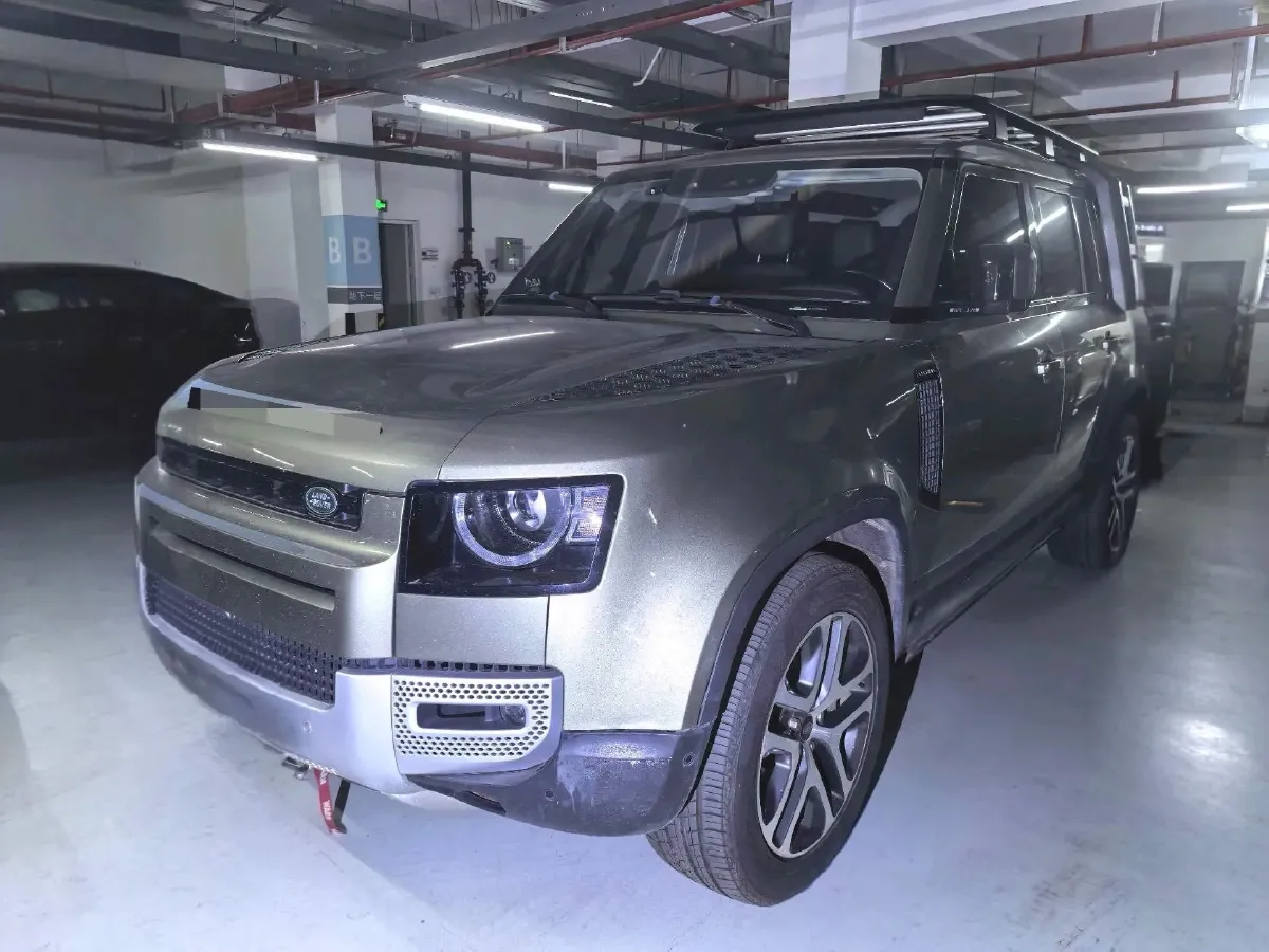 2022 Land Rover Defender 3.0T 400HP L6 8AT,autocango,china used car exporter,china ev exporter,chinese used car exporter,chinese used ev exporter