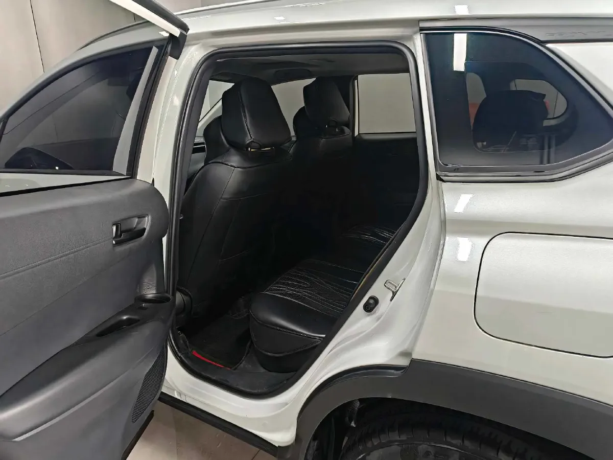 2022 Toyota Frontlander 2.0L 171HP L4 CVT,autocango,china used car exporter,china ev exporter,chinese used car exporter,chinese used ev exporter