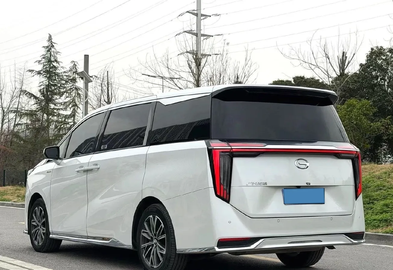 2024 GAC Trumpchi M8 2.0T 252HP L4 8AT,autocango,china used car exporter,china ev exporter,chinese used car exporter,chinese used ev exporter