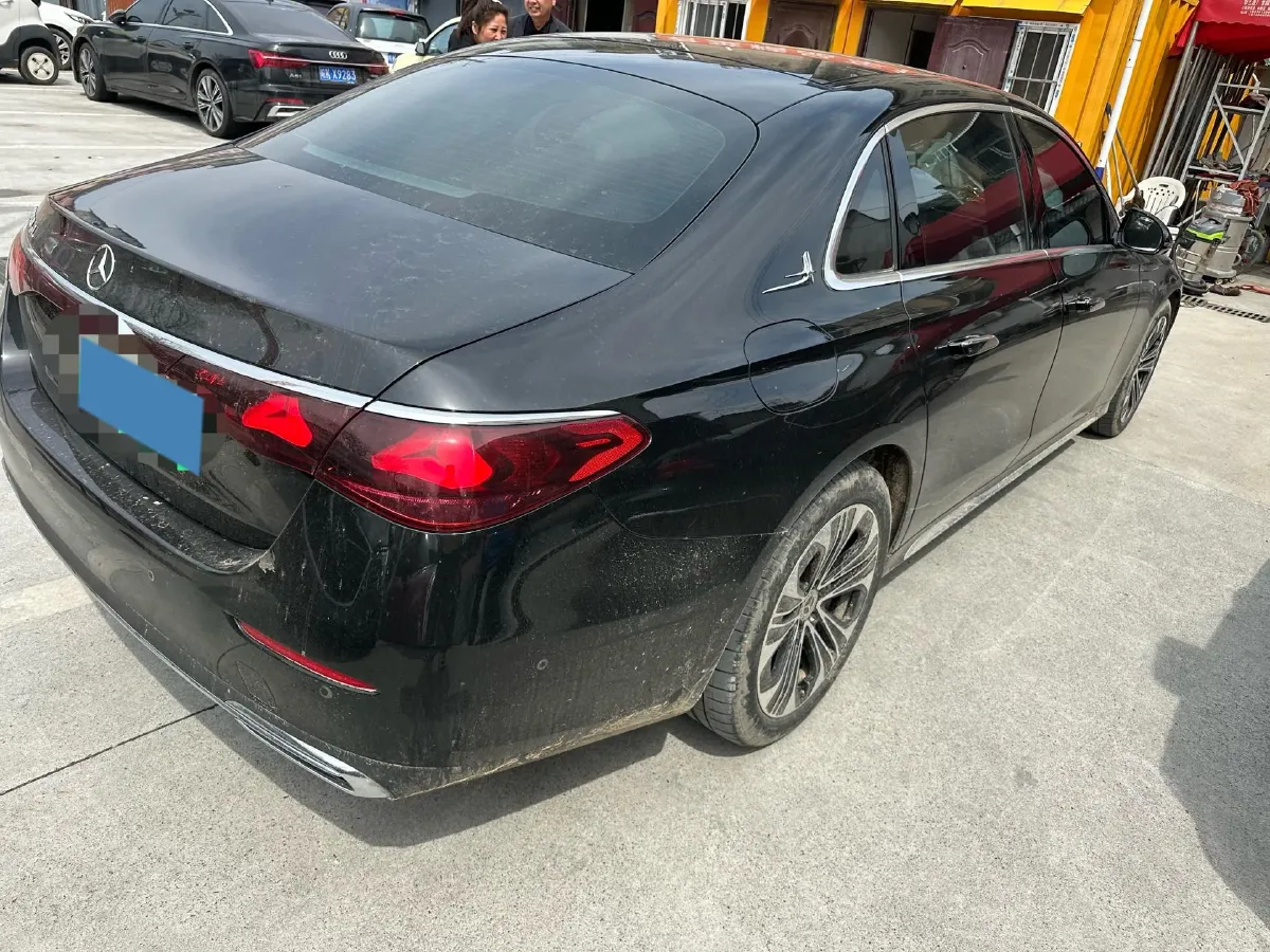 2024 Mercedes-Benz E Class 2.0T 204HP L4 9AT PHEV 25.4KWH,autocango,china used car exporter,china ev exporter,chinese used car exporter,chinese used ev exporter