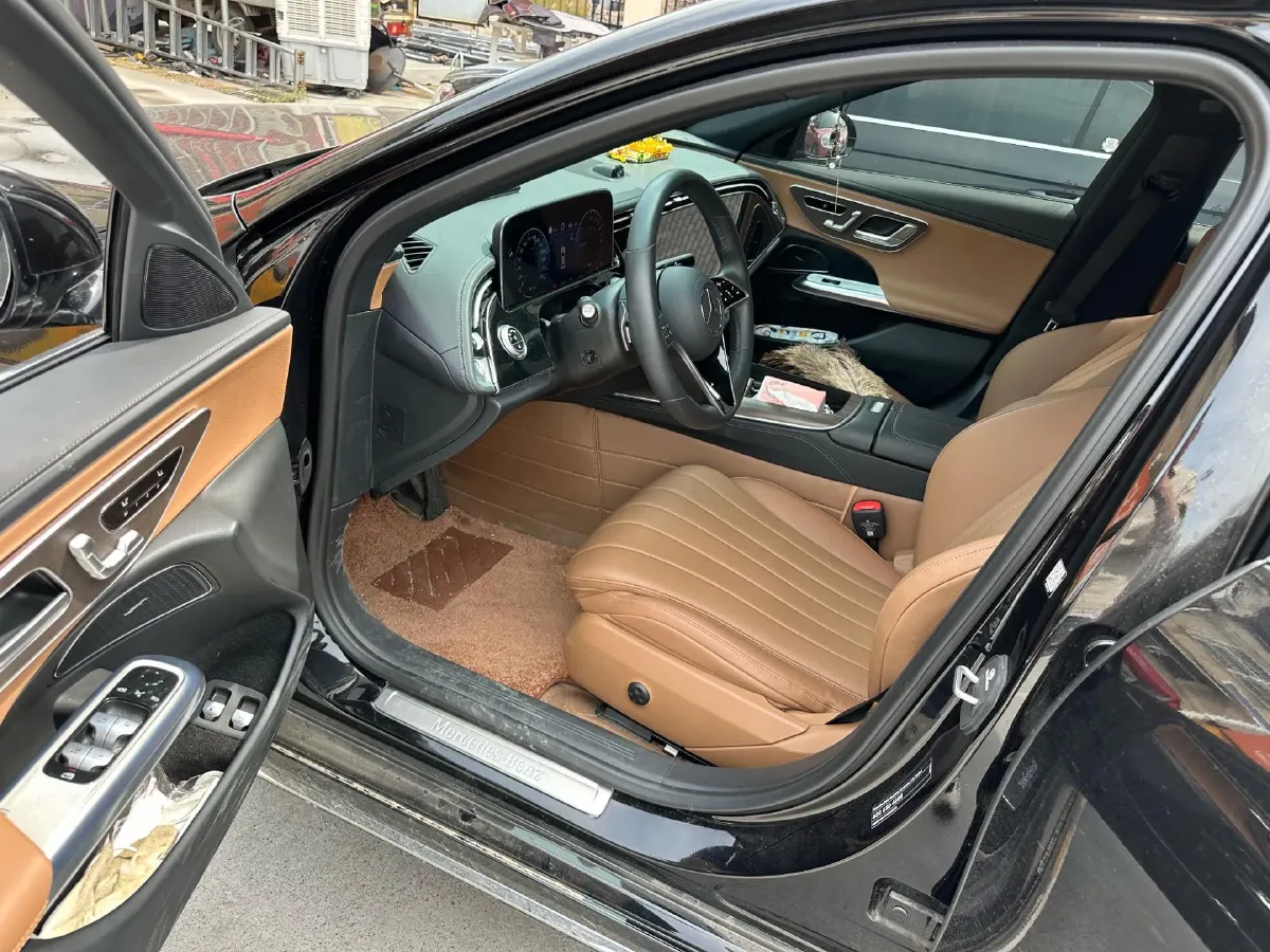 2024 Mercedes-Benz E Class 2.0T 204HP L4 9AT PHEV 25.4KWH,autocango,china used car exporter,china ev exporter,chinese used car exporter,chinese used ev exporter