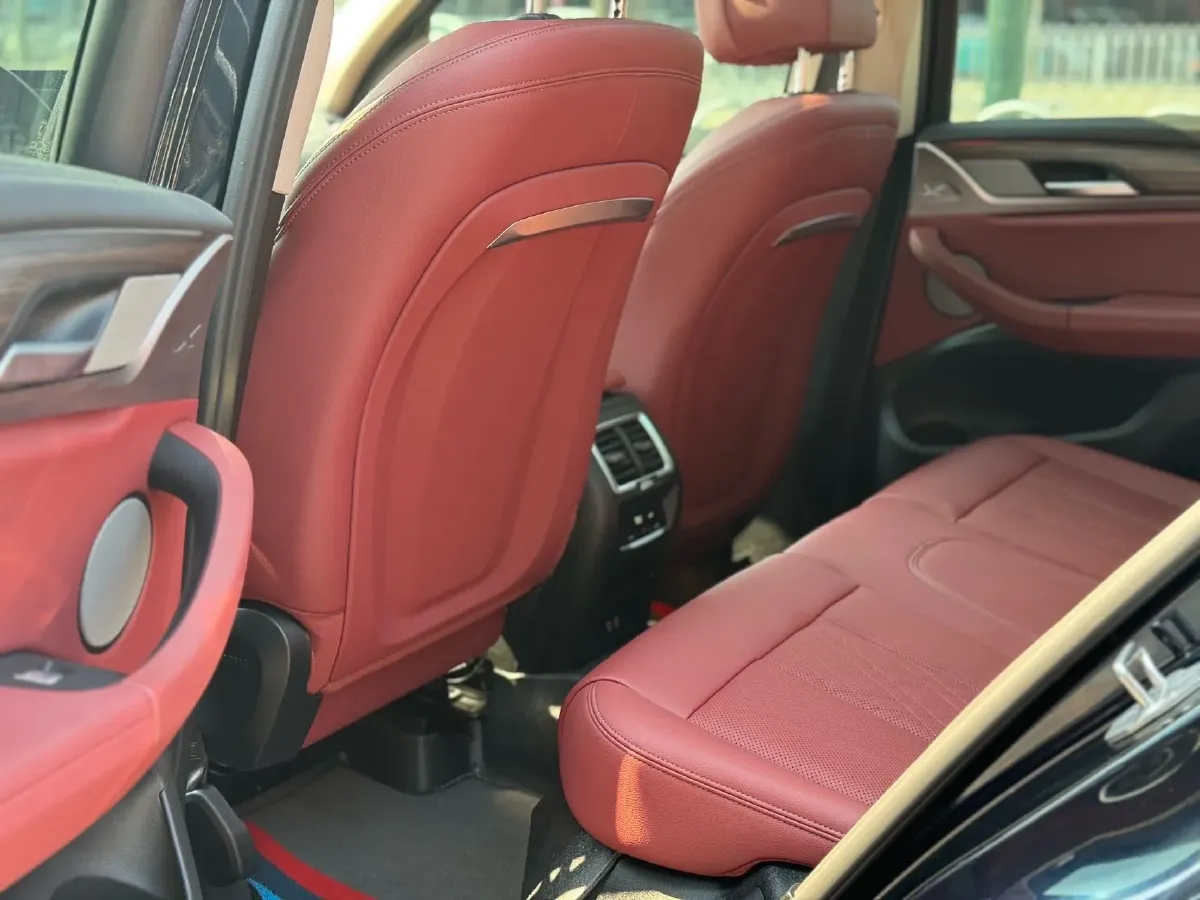 2023 BMW X3 2.0T 245HP L4 8AT,autocango,china used car exporter,china ev exporter,chinese used car exporter,chinese used ev exporter