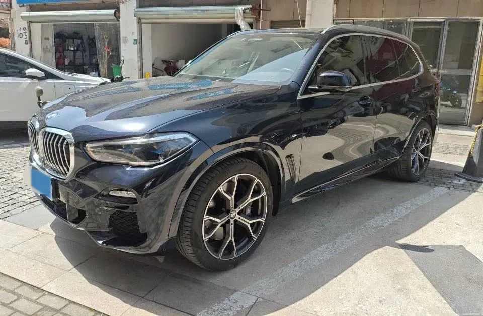 2020 BMW X5 3.0T 340HP L6 8AT,autocango,china used car exporter,china ev exporter,chinese used car exporter,chinese used ev exporter