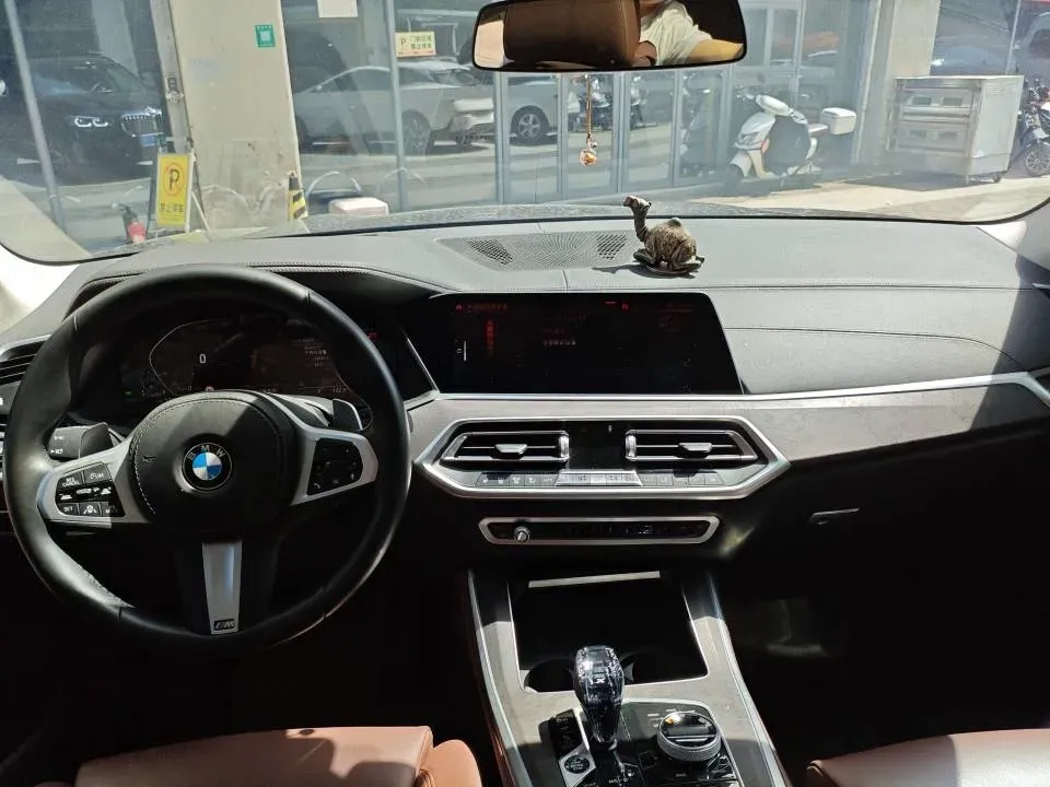 2020 BMW X5 3.0T 340HP L6 8AT,autocango,china used car exporter,china ev exporter,chinese used car exporter,chinese used ev exporter