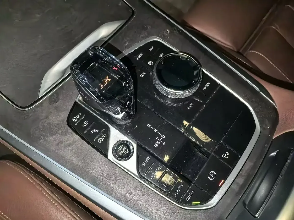 2020 BMW X5 3.0T 340HP L6 8AT,autocango,china used car exporter,china ev exporter,chinese used car exporter,chinese used ev exporter