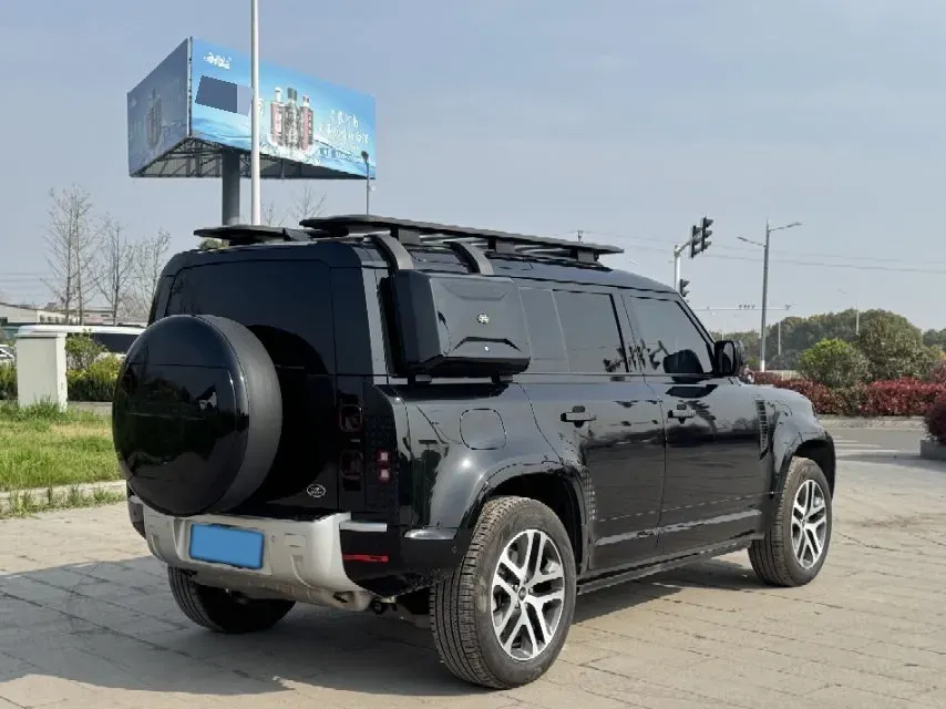 2024 Land Rover Defender 3.0T 400HP L6 8AT,autocango,china used car exporter,china ev exporter,chinese used car exporter,chinese used ev exporter