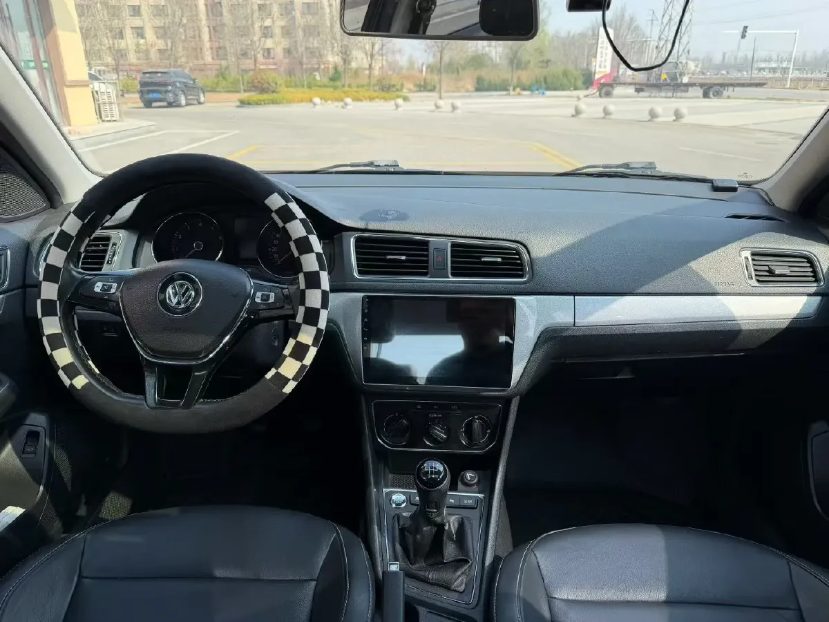 2017 Zotye Damy X7 1.8T 177HP L4 5MT,autocango,china used car exporter,china ev exporter,chinese used car exporter,chinese used ev exporter