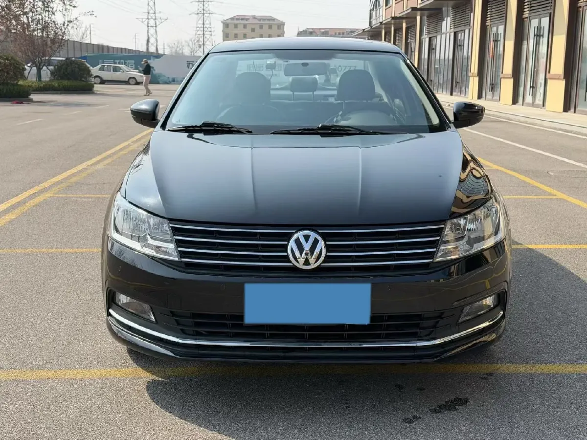 2017 Zotye Damy X7 1.8T 177HP L4 5MT,autocango,china used car exporter,china ev exporter,chinese used car exporter,chinese used ev exporter