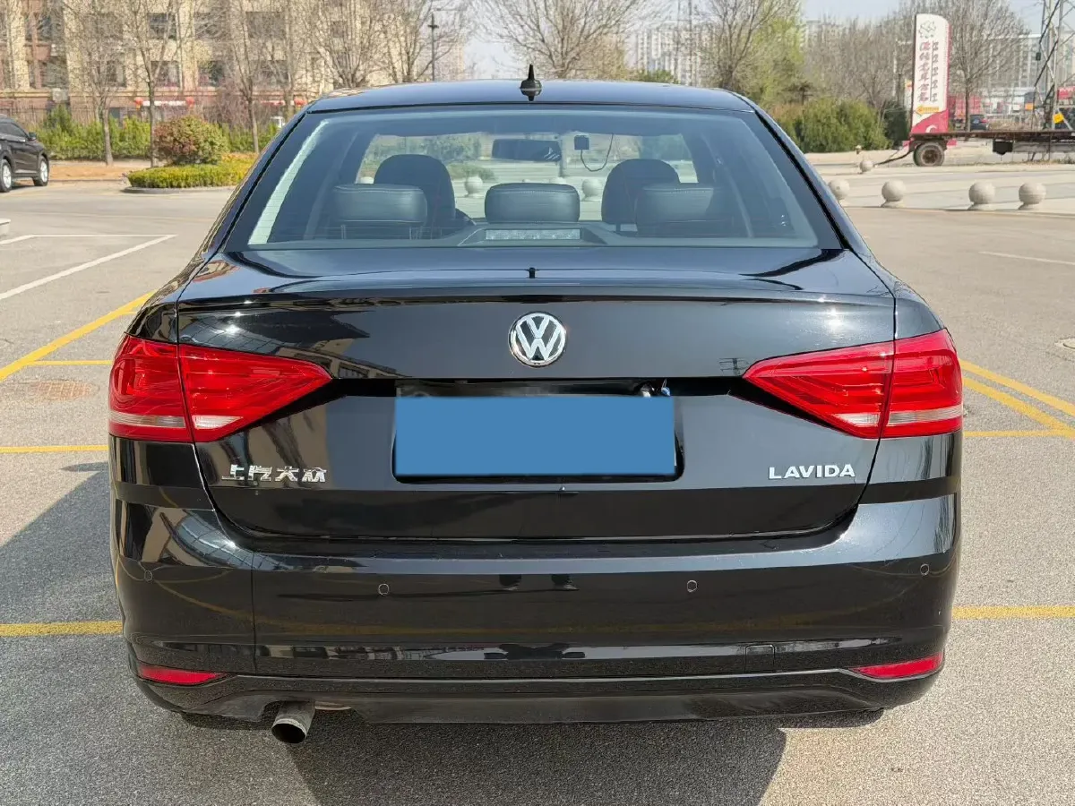 2017 Zotye Damy X7 1.8T 177HP L4 5MT,autocango,china used car exporter,china ev exporter,chinese used car exporter,chinese used ev exporter