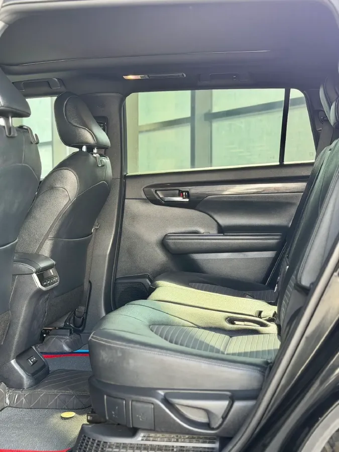 2023 Toyota Crown Kluger 2.5L 189HP L4 E-CVT Hybrid,autocango,china used car exporter,china ev exporter,chinese used car exporter,chinese used ev exporter