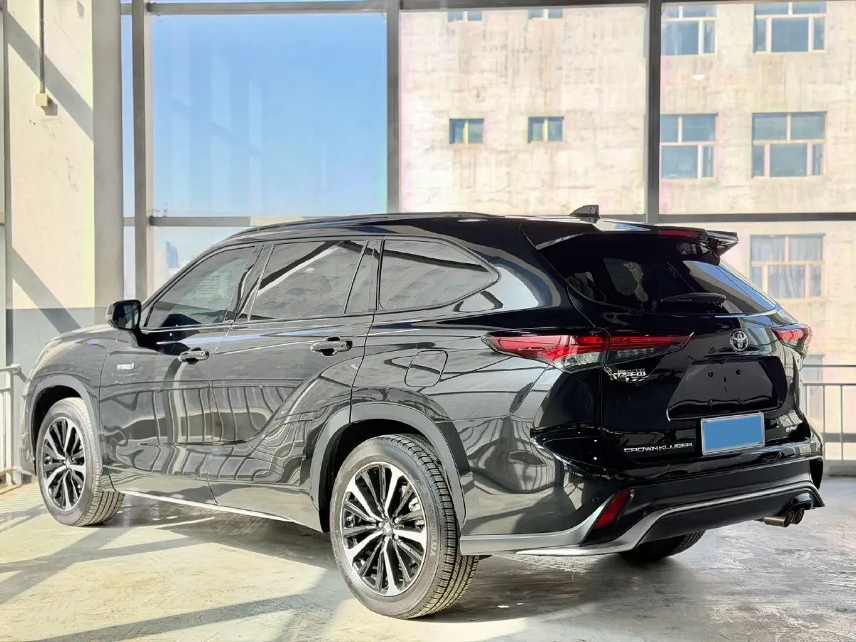 2023 Toyota Crown Kluger 2.5L 189HP L4 E-CVT Hybrid,autocango,china used car exporter,china ev exporter,chinese used car exporter,chinese used ev exporter